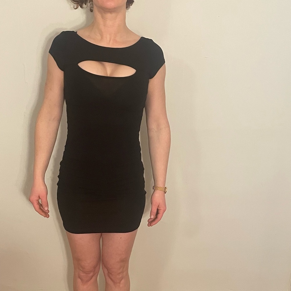 Guess Black Party Dress With Keyhole Cutout